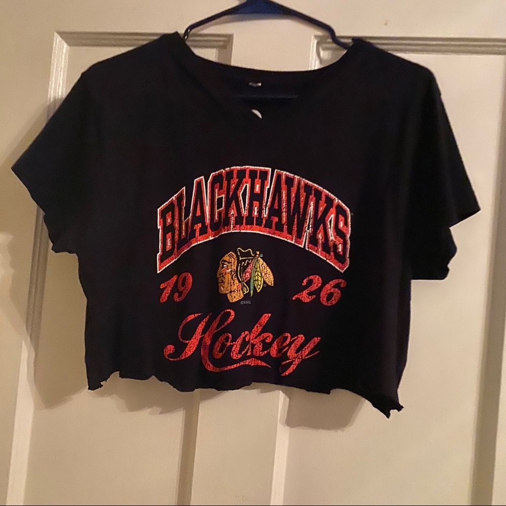 Blackhawks Crop Tee